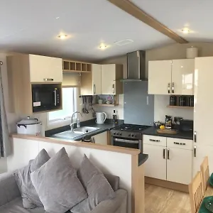  Holiday park Jasmine 14 - A Peaceful & Spacious Caravan United Kingdom