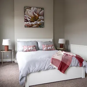  Guest house Victoria Road United Kingdom