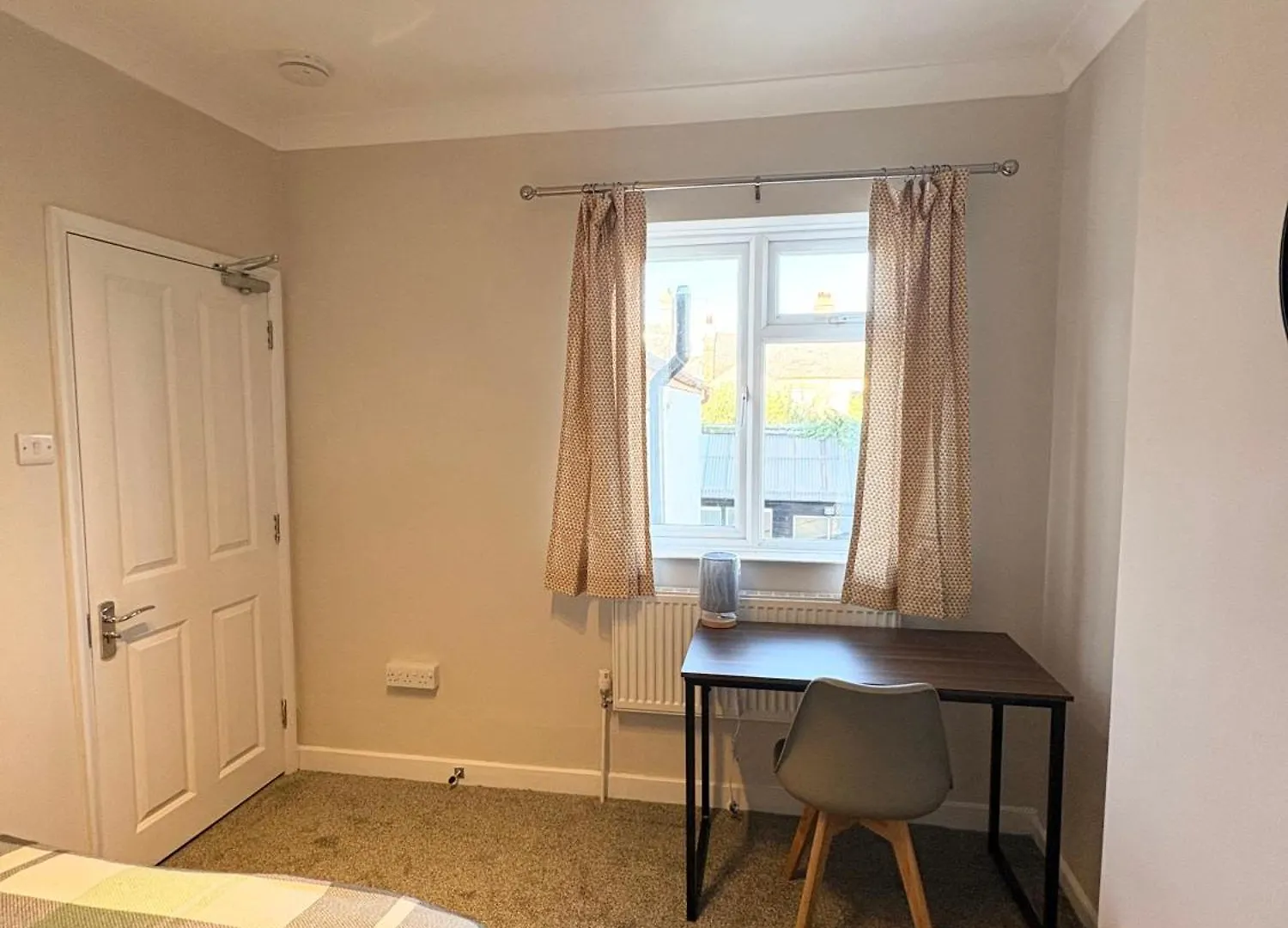 招待所 Double Bedroom On Marshall Road, Cb1 7Ty 剑桥 英国